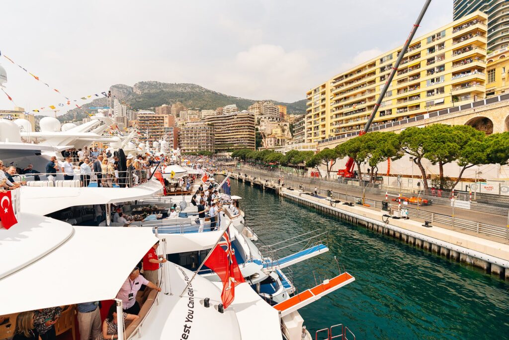 Yacht & Caffé Milano Package